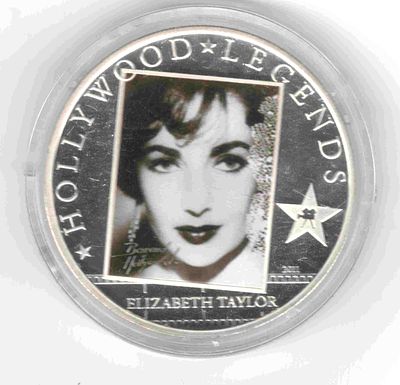 5 долларов Актеры Голливуда. Элизабет Тейлор. 2011 
Острова Кука. Серебро 25 грамм. 
925 проба.