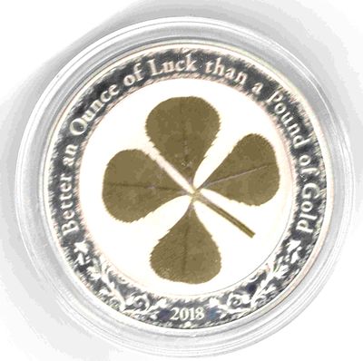 Монета 5 долларов ПАЛАУ. 2018 
Красивая монета с изображением цветка клевера в подарочном 