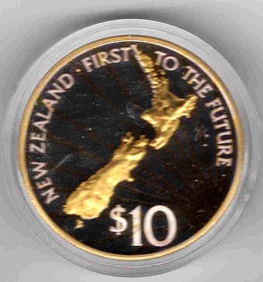 10 долларов. Новая Зеландия. 2000 Унция серебра. Красивая монета с позолотой.