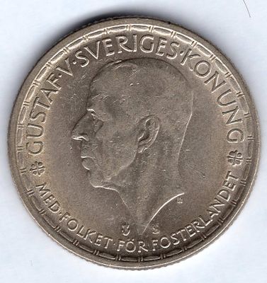 2 кроны. Швеция. 1946 
Регулярный чекан. Густав V. Серебро.