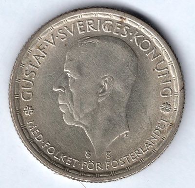 2 кроны. Швеция. 1947 
Регулярный чекан. Густав V. Серебро.