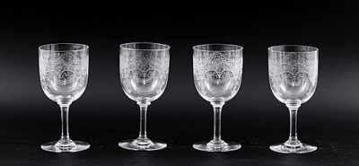 Четыре бокала с изображением растительного орнамента. Россия (?), кон. XIX — нач. XX вв. 
Стекло 