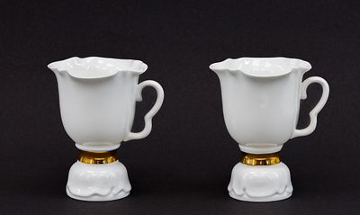 Две кофейные чашки &laquo;Золотая лента&raquo;. Россия, Ленинградский фарфоровый завод, 2000-е гг. 
Форма 