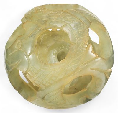 Головоломка &laquo;Кантонские шары&raquo; (&laquo;Работа демона&raquo;). КитайХХ веккамень?, резьба, шлифовка5,1 см х 