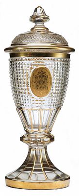 Кубок с крышкой в стиле ампир. БогемияКонец XIX векастекло, гранение, шлифовка, золочение 