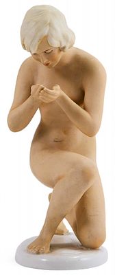 Обнаженная. фабрики Шаубахкунст. Германия1953-1962 ггфарфор, литье, роспись19 см х смСкульптура 