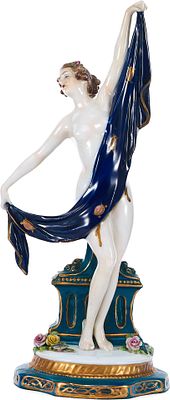 Скульптура Обнаженная фарфор, Е.&А. M&uuml;ller Германия 1890-1927 гг. Н- 27,8 см. Рудольштадт1890-19 