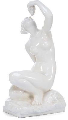 Скульптура Девушка с виноградом фаянс, авт. Ян Соммер (Jan Sommer) K.S. Bechyně Чехословакия 