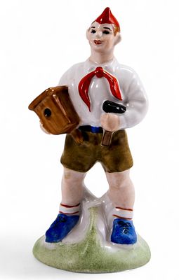 Скульптура Школьник со скворечником фарфор, Коростень кон. ХХ в. Н-16,6 см. Коростенский 