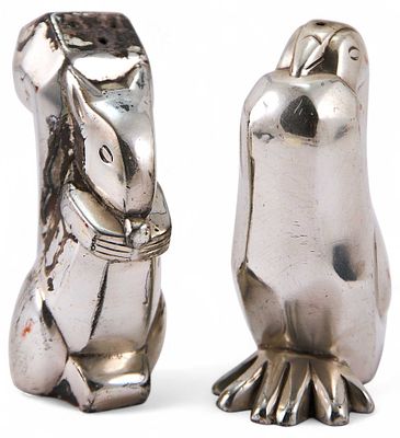 Солонка и перечница "Птичка и Белочка". Франция1920-1930-е ггмедный сплав, штамп, серебрение8 см 