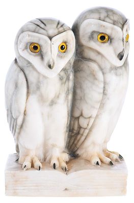 Скульптурная группа &laquo;Две совы&raquo;. ЕвропаНачало XX векамрамор, резьба, стекло21,5 см х 14 