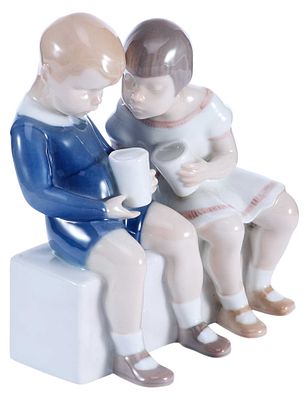 Скульптура &laquo;Сомневающаяся&raquo;. Bing &amp; Grondahl, ДанияСередина XX векафарфор, литье, роспись9,6 