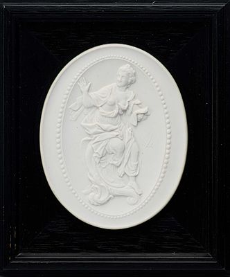 Скульптурный рельеф &laquo;Талия&raquo;. Мейсен, Германия 1981-1982 гг бисквит, литье; Рама: дерево 