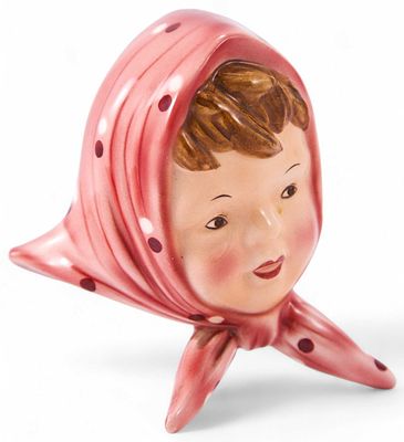 Скульптура &laquo;Голова девочки&raquo; в розовом платке. Ausf&uuml;hrung Keramikwerkst&auml;tte 