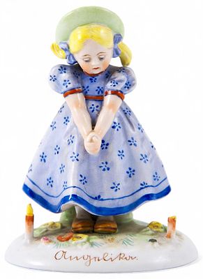 Скульптура &laquo;Смущенная девочка&raquo;. Фирма: Muller &amp;Со. Германия, Фолькштедт1907-1949 ггфарфор 