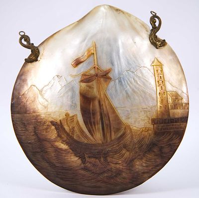 Декоративное панно с морским пейзажем. ЕвропаКонец XIX векаперламутр, металлические крепления 