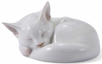 Скульптура Спящий котенок белый, фарфор, Royal Copenhagen Копенгаген, Дания 1980-84 гг. Н-7,7 см. 