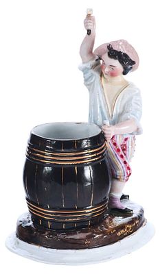 Карандашница &laquo;Бочар&raquo;. Тюрингия. ПруссияСередина XIX векафарфор, литье, роспись, золочение19,2 см 