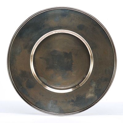 Блюдце серебряное. Европа1980-есеребро 900, литье см х 18,5 см150Представлено серебряное блюдце 