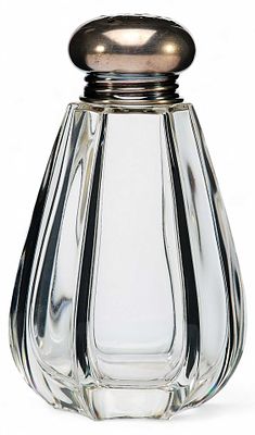 Солонка с серебряной крышечкой. Германия1920-е ггсеребро 925, штамп, стекло, литье13,3 см х 8 