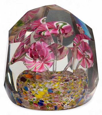 Пресс-папье с фигурными изображениями. РоссияНачало XX векастекло, литье, гранение8 см х 