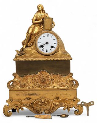 Часы каменные &laquo;Мария Магдалина с евангелием&raquo;. Париж, Франциятретья четверть ХІХ векабронза 