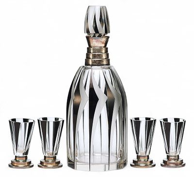 Графин и 4 рюмки. БогемияВторая четверть XX векадвухслойное стекло; металл, штампграфина: 22; 