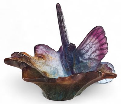 Чаша с бабочкой. Фирма “Братья Дом. Нанси”Начало XX векастекло дублированное, гравировка 