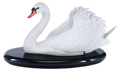 Скульптура &laquo;Королевский лебедь&raquo;. СШАНе ранее 1986 гбисквит, литье, роспись; дерево, лак 