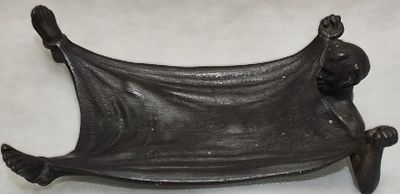 Визитница "Мефистофель под простыней". Чугун. Касли 1907г. Агеев. Российская Империя.
