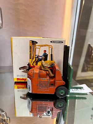 A Dinky toys boxed Conveyancer Fork Lift Truck, No 404.
