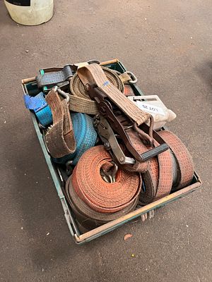 A box of ratchet tie-down straps