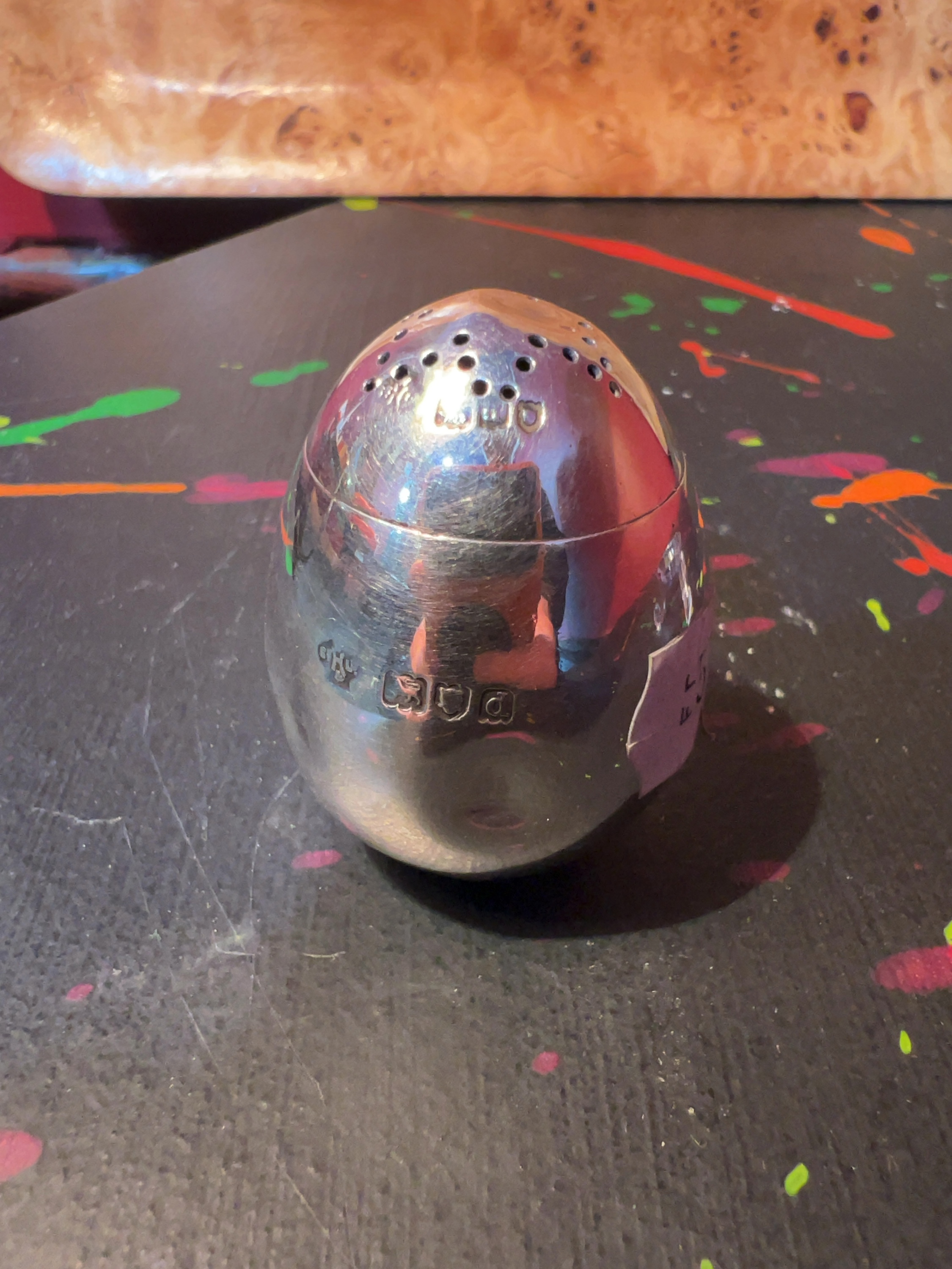 Edwardian Sterling Silver Egg-Shaped Tumbler Pepperette, Sanders & Mackenzie, Birmingham, 1914