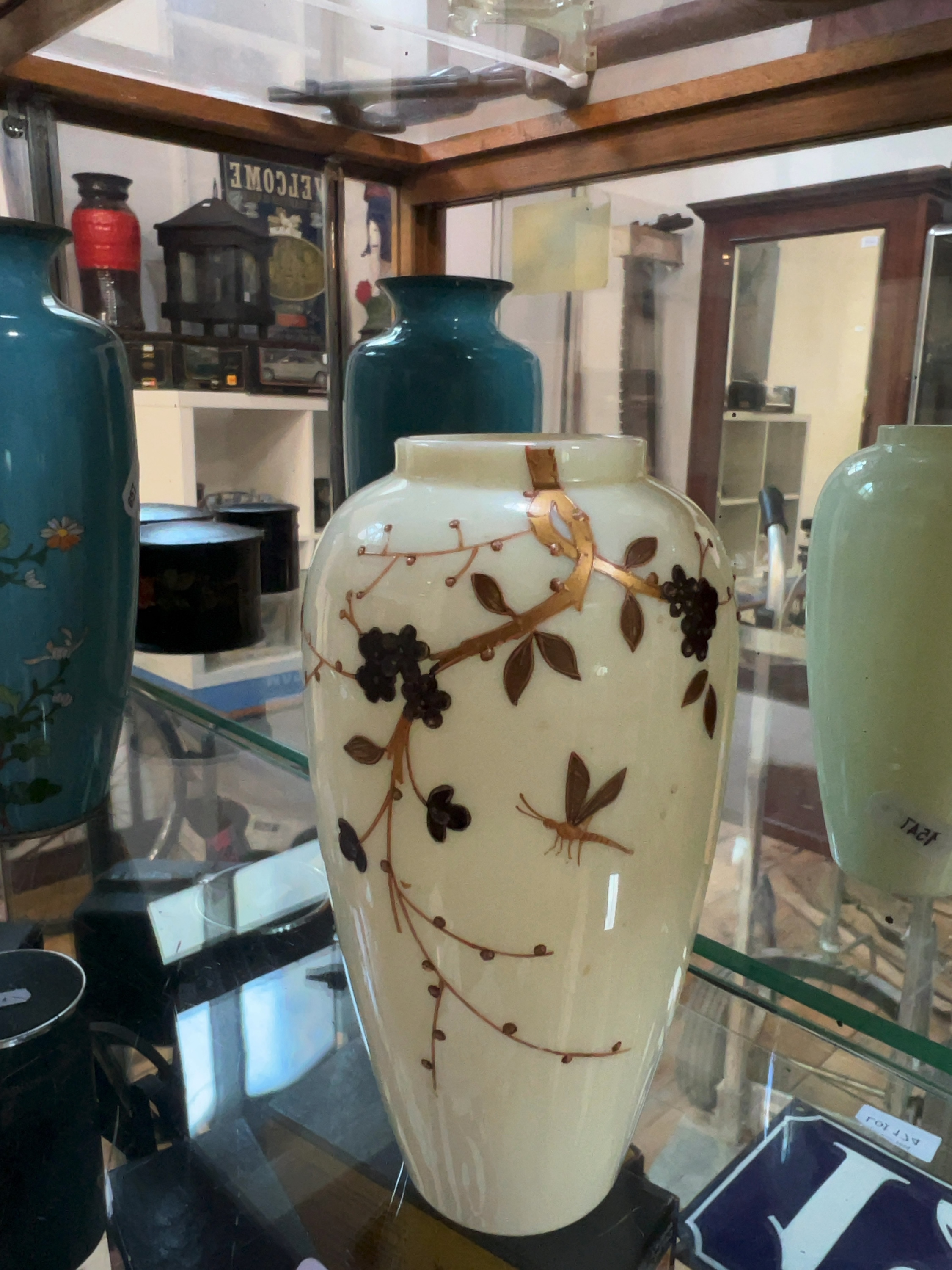 A late 19th or early 20th century Japonisme style uranium custard glass vase