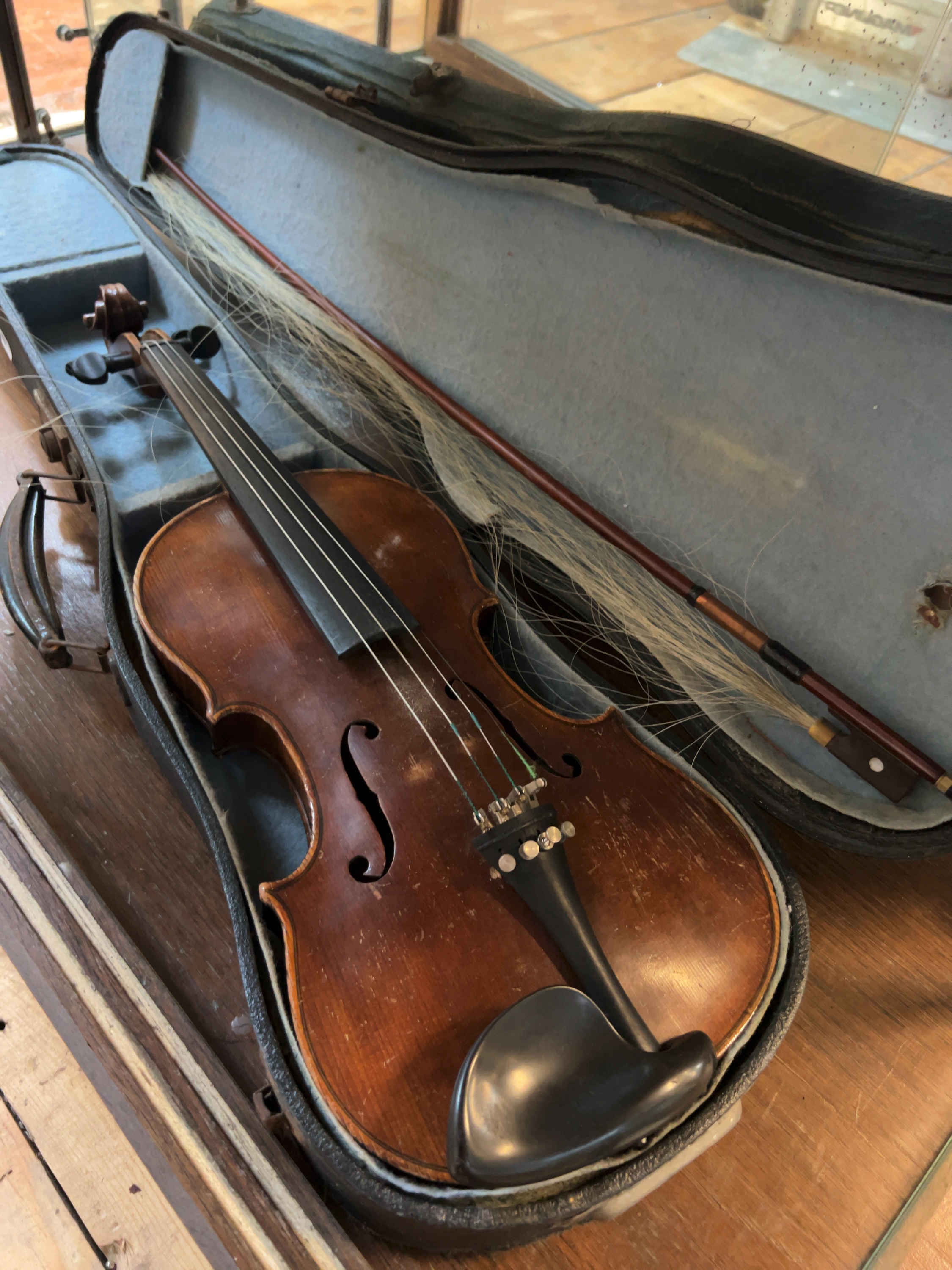 A mid-20th-century Czech trade violin after Nicolaus Amatus