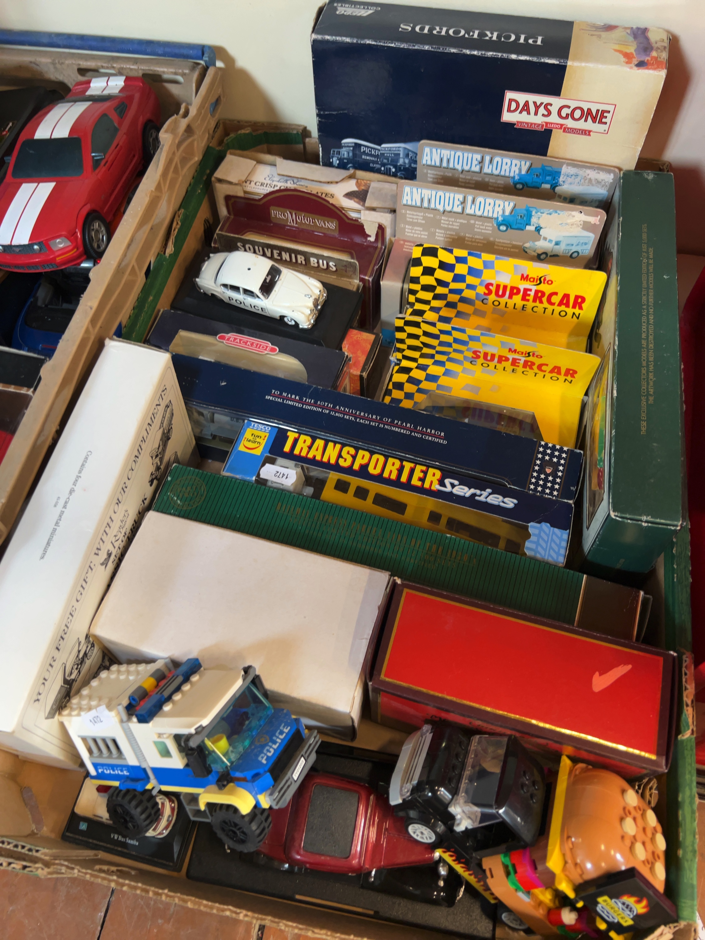 Selection of Vintage Die-cast and Plastic Toy Vehicles including Lledo, Maisto and Tesco