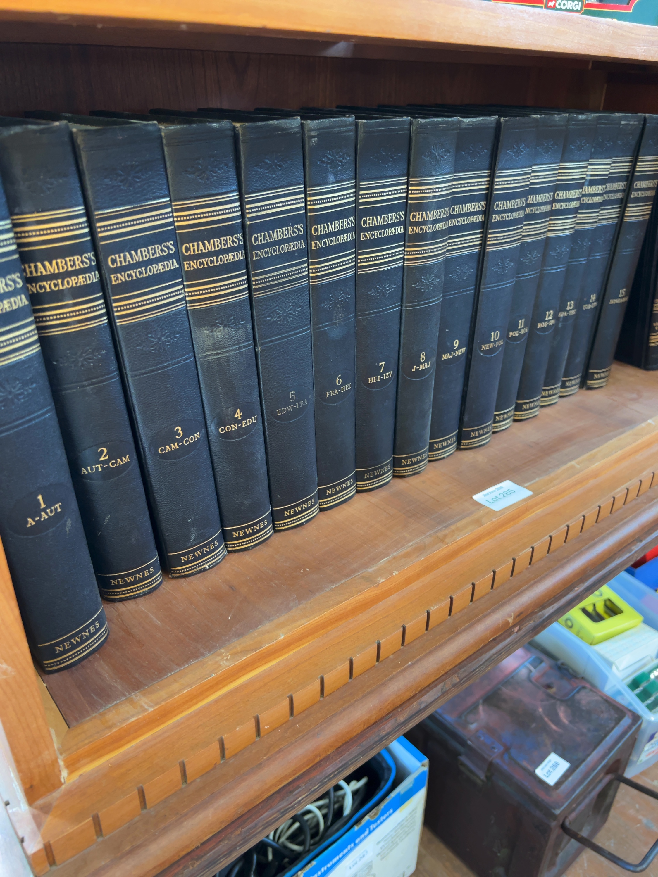 Chambers's Encyclopædia. George Newnes Limited, mid-20th Century Multi-Volume Set.