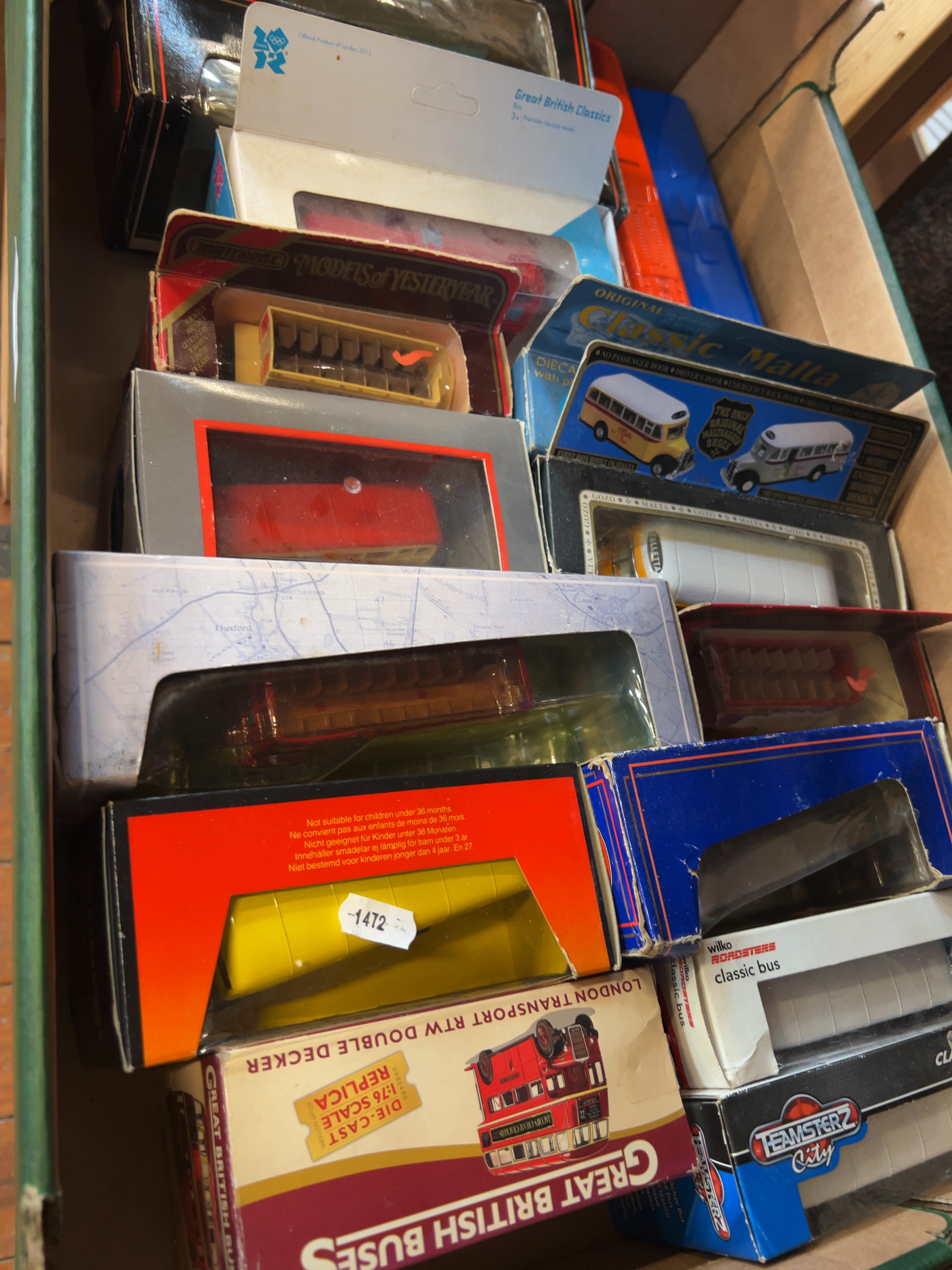 Boxed and Loose Die-Cast and Plastic Model Buses