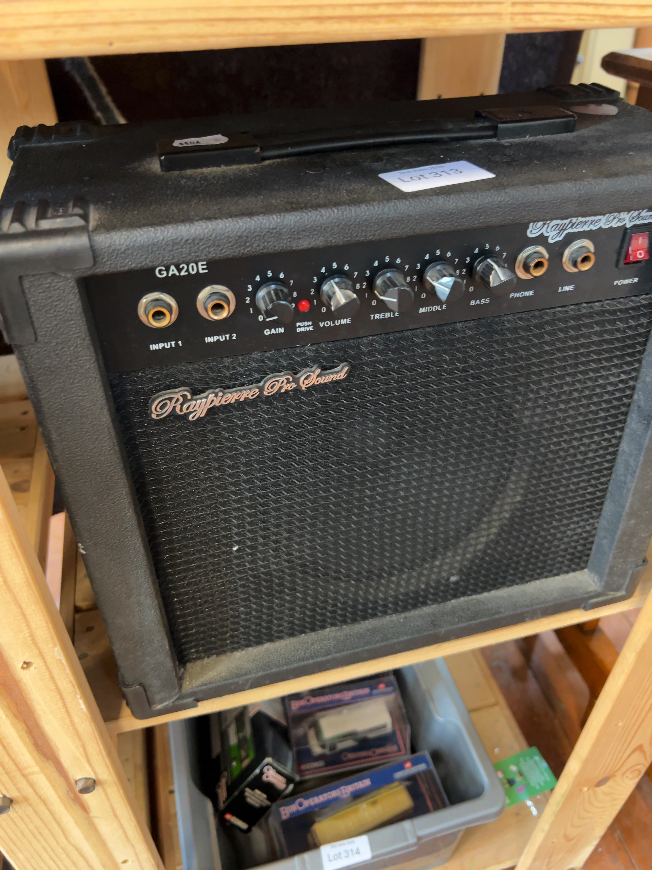 Raypierre Pro Sound Model GA20E Guitar Practice Amplifier.