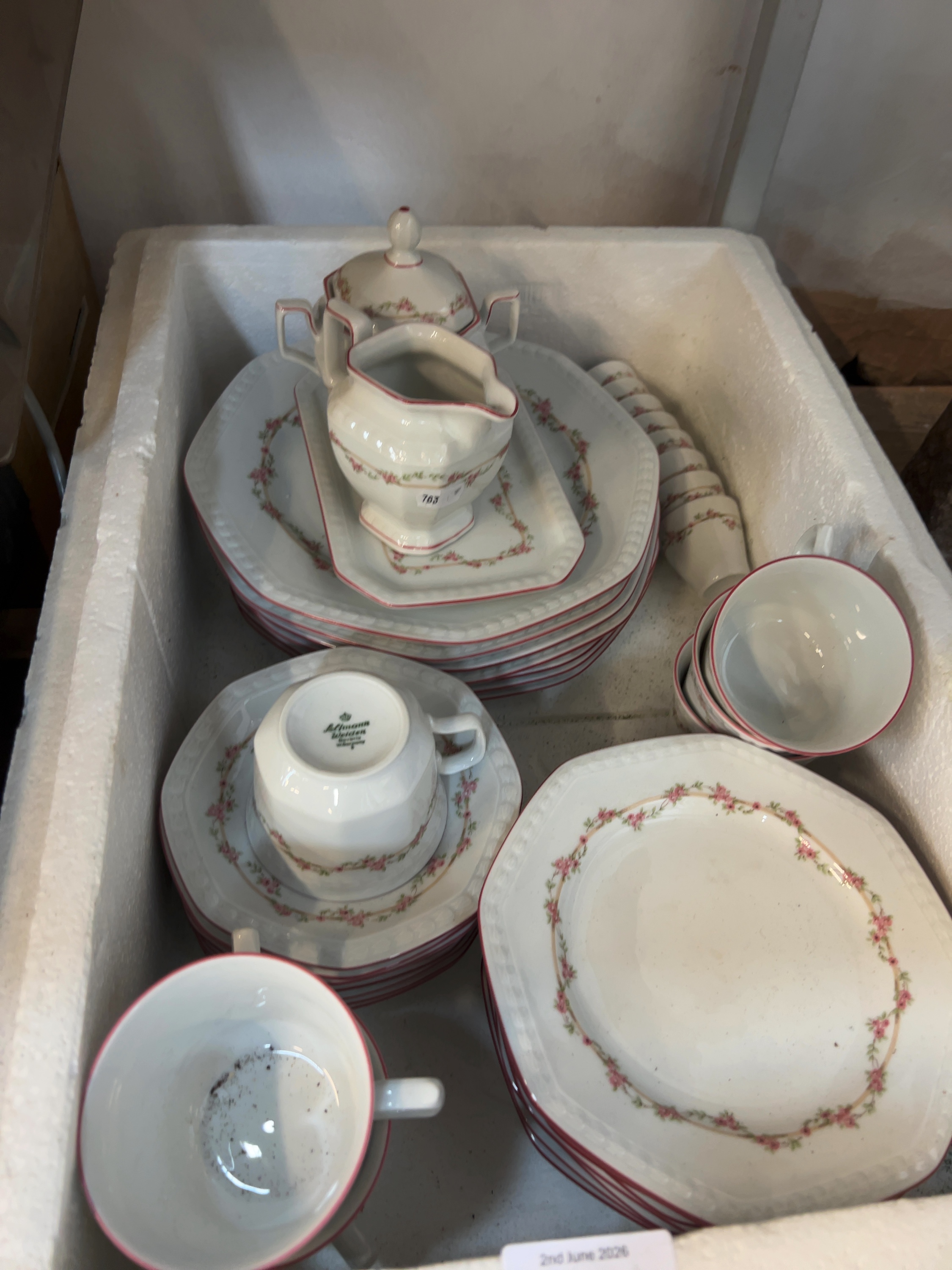 Seltmann Weiden Bavaria Andrea Pattern Octagonal Porcelain Tea and Dinner Service