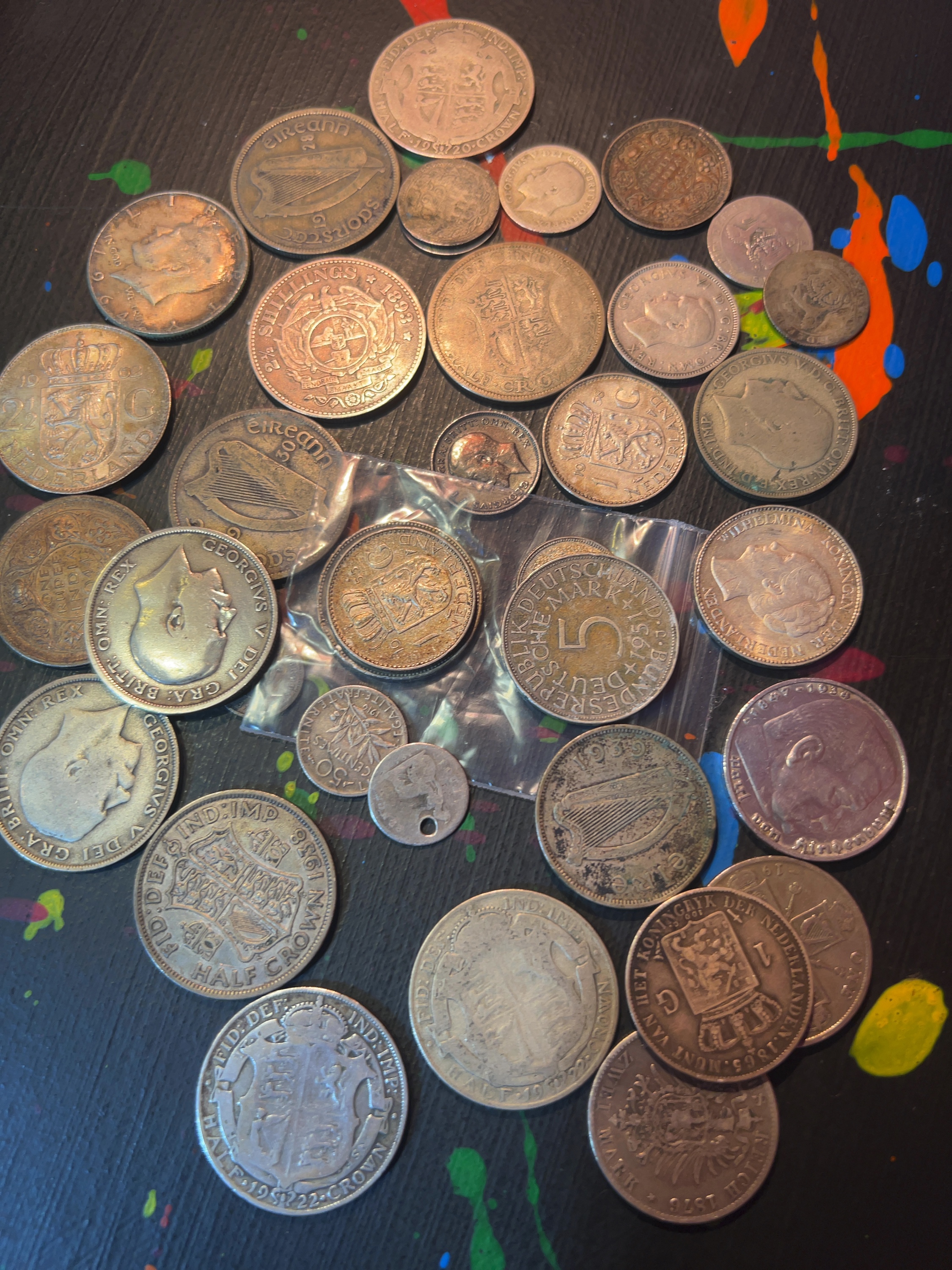 Coin collection of International Silver and Base-Metal inc. UK, IE, ZA, and US Issues