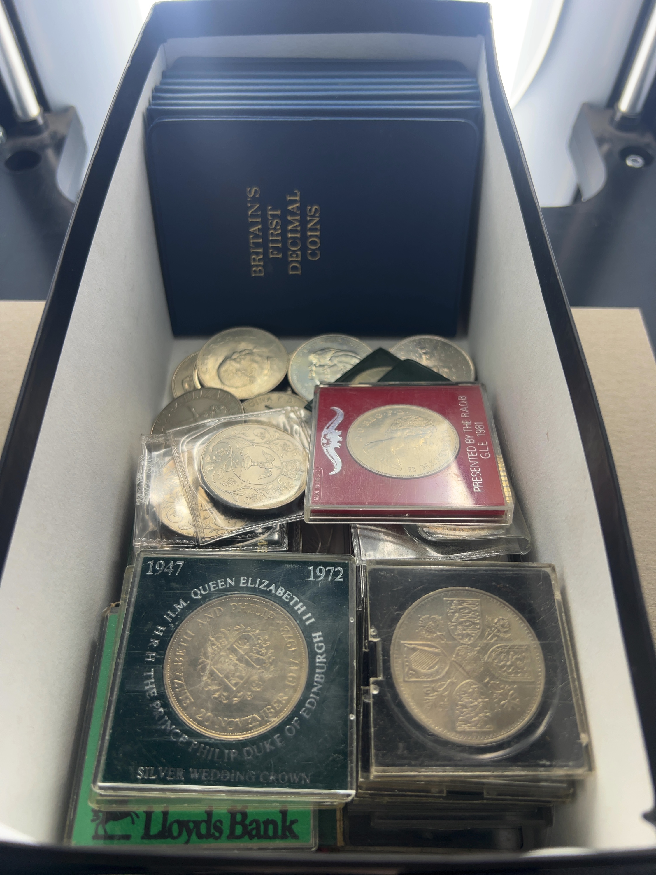 UK Commemorative Cupro-Nickel Crowns and 1971 Decimal Coin Set Inc. Williams & Glyn's Bank Sleeves