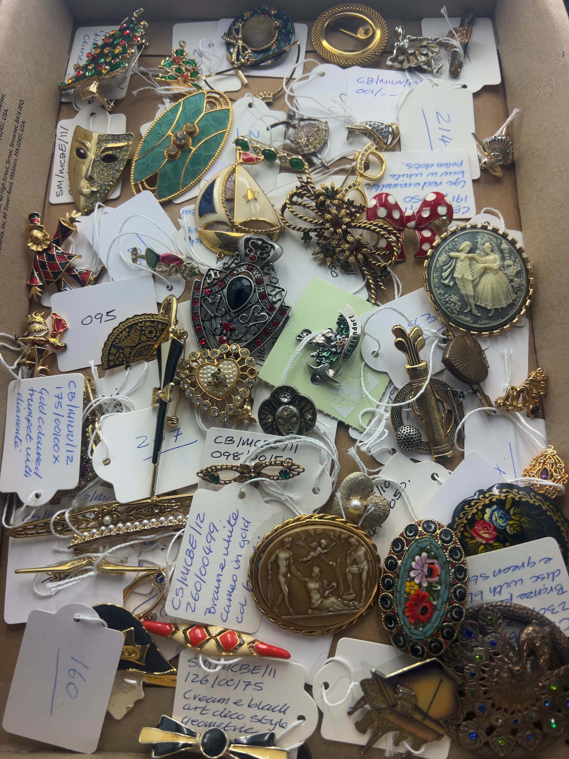 Approx. 40 Vintage Costume Jewellery Brooches Including Enamel Bow and Micro-mosaic