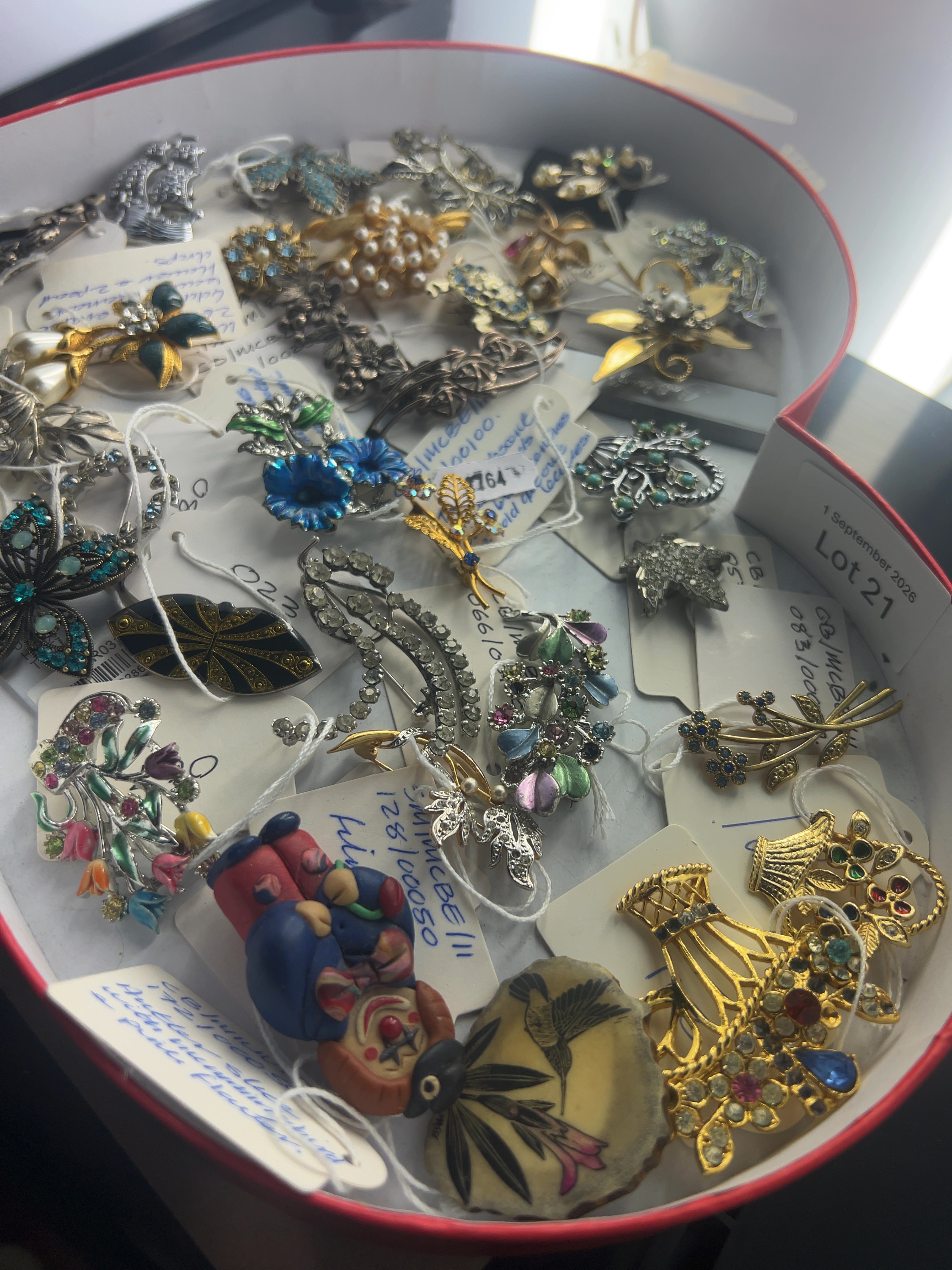 Approx. 30 Vintage and Contemporary Costume Jewellery Brooches Including Hand-Painted Antler and Figural Examples