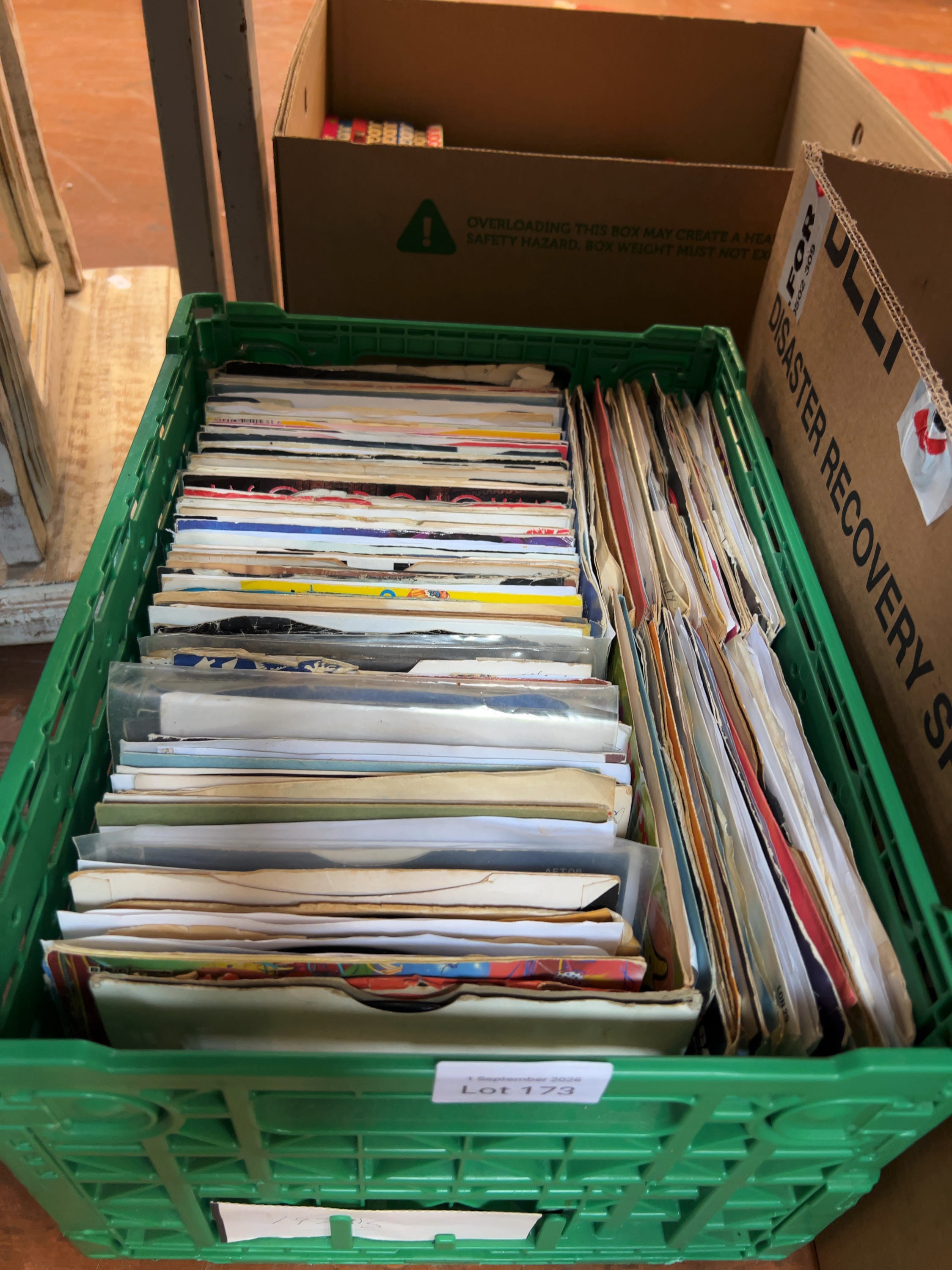Approx. 200 Vinyl 7-Inch Singles including The Applejacks and Sam Brown