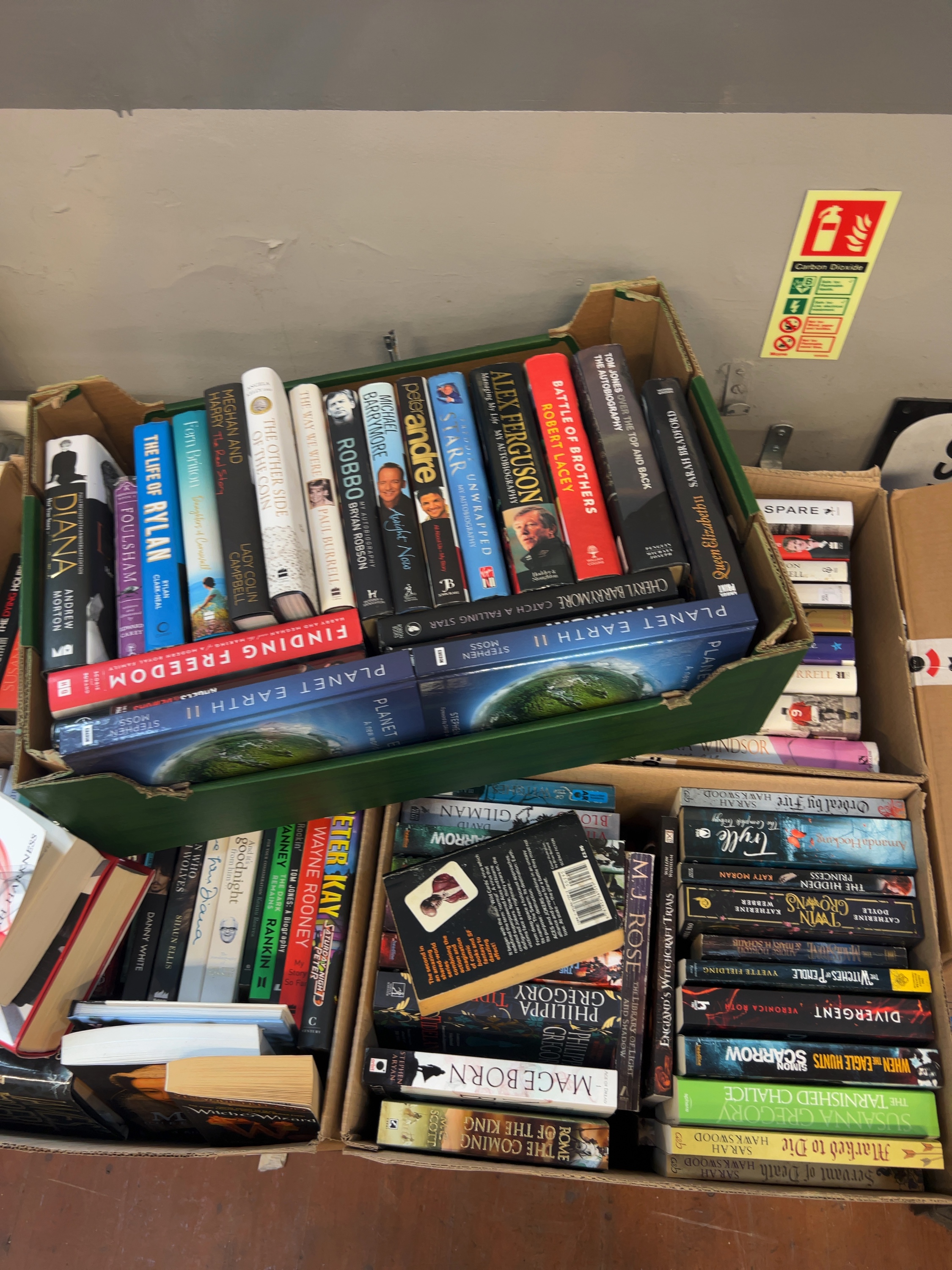 Modern Hardback and Paperback Books including Biographies, Fantasy, Fiction etc