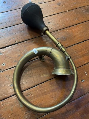 A Vintage Brass Serpentine Bulb Horn. A brass bulb horn of circular serpentine form, commonly 