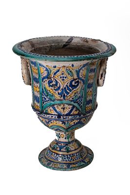 A MORROCCAN FES CERAMIC VASE. Morrocco, North Africa, Ca. 20th century AD. A ceramic vase of 