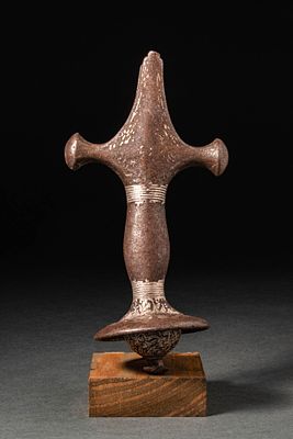 AN OTTOMAN BRONZE SILVER-PLATED HANDLE OF SWORD. Ottoman, Turkey, Ca. Mid 17th - Early 18th 