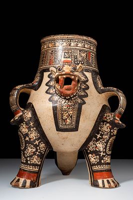 RARE COSTA RICAN POLYCHROME EFFIGY VESSEL OF A JAGUAR. Ca. AD 800 - 1250. A large bichrome 